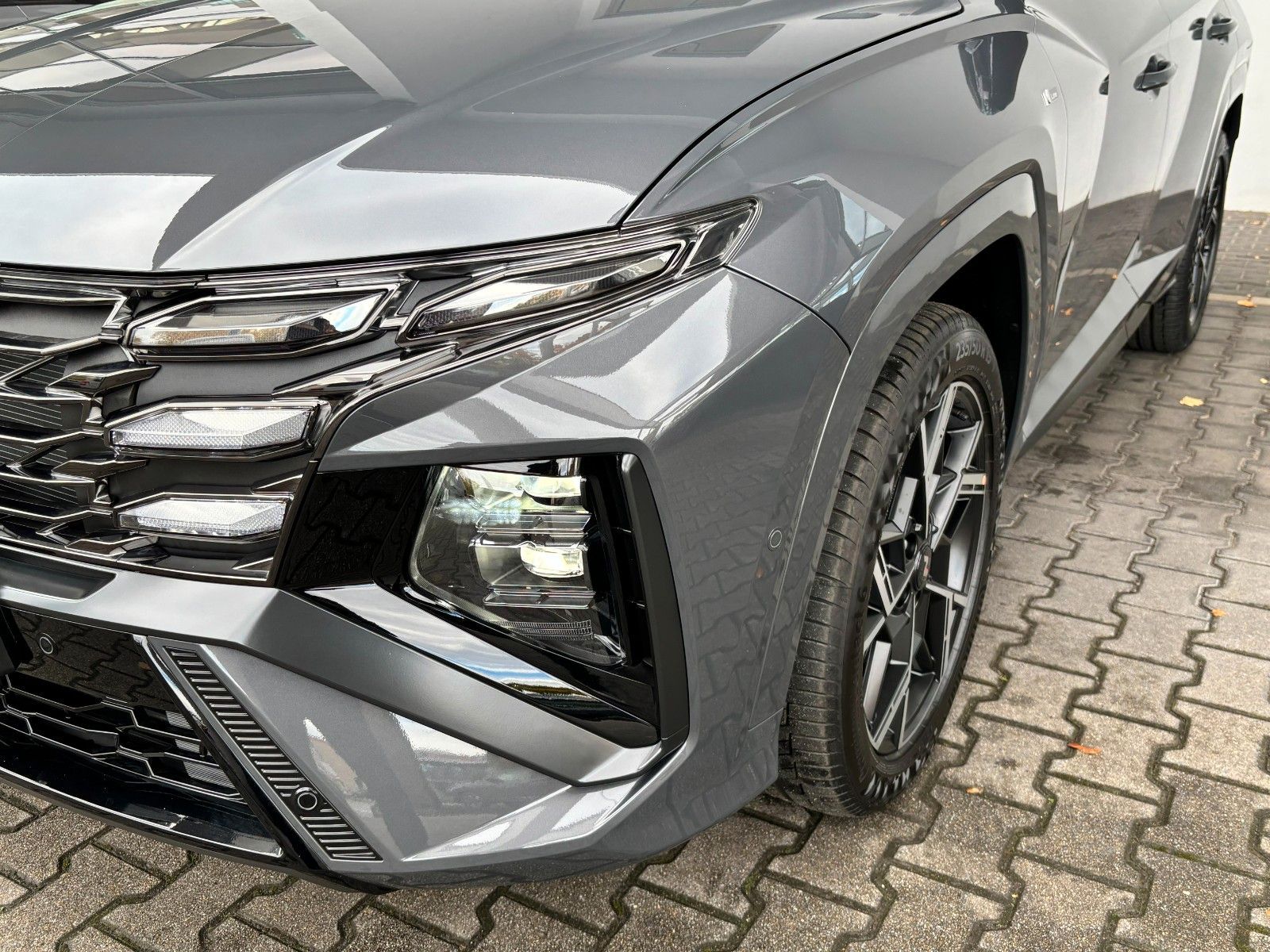 Fahrzeugabbildung Hyundai Tucson 1.6 T-GDI N Line X 360,HUD,KlimaA,LED,SD