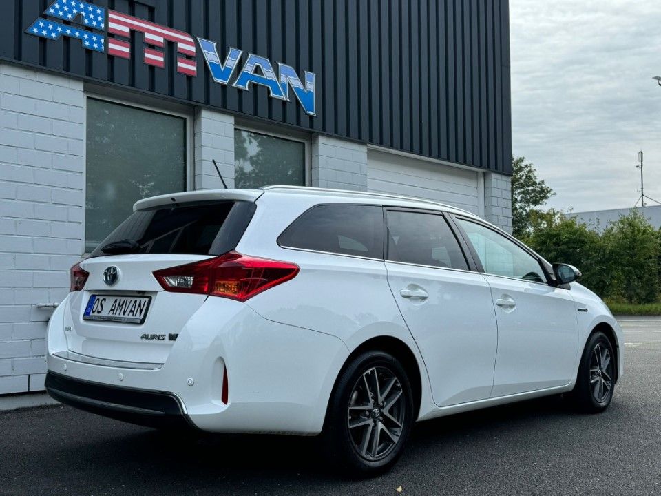 Fahrzeugabbildung Toyota Auris Touring Sports Business Edition Hybrid