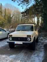 Lada Niva 2121 1.7i - Restauriert - Lada Niva i mit Benzin-Antrieb