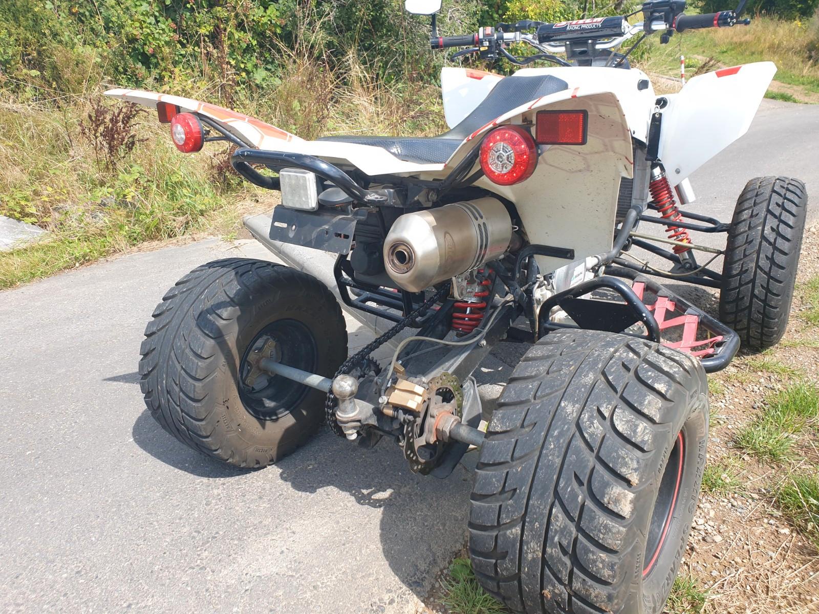 Explorer  2013 — rear view