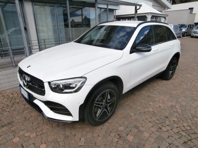 Image of Mercedes-Benz GLC 300