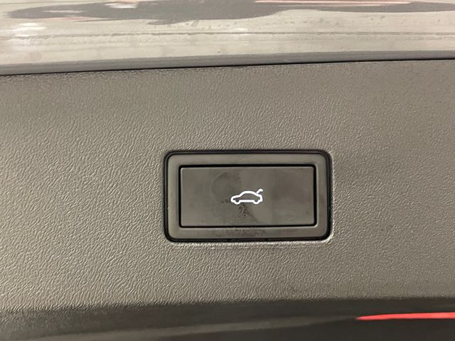 Tayron Tayron R-Line 1.5 electric/TSI eHybrid 20