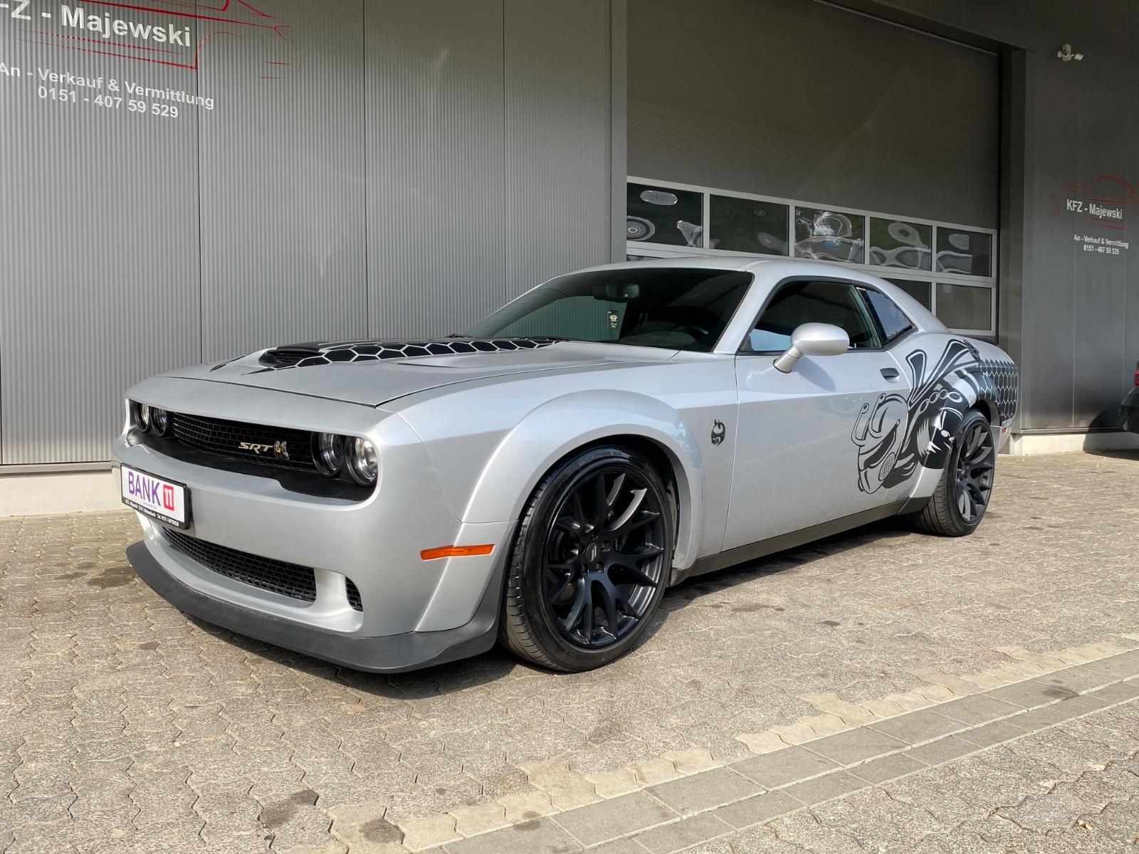 Dodge Challenger R/T 6.4 HEMI SCAT PACK / WIDEBODY