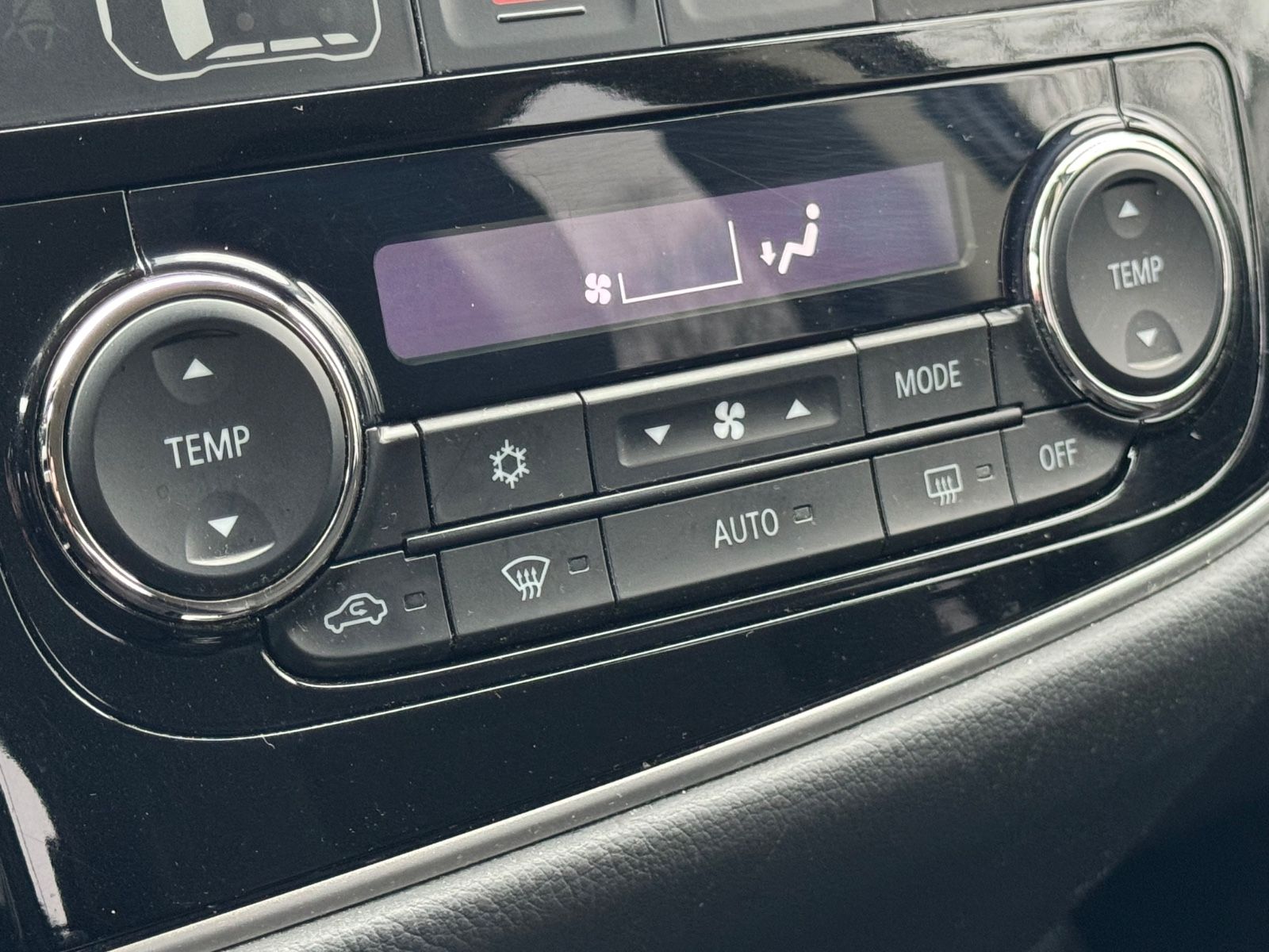 Outlander *Temp*ECO*Hybrid*Navi*2-Z.Klimaaut*
