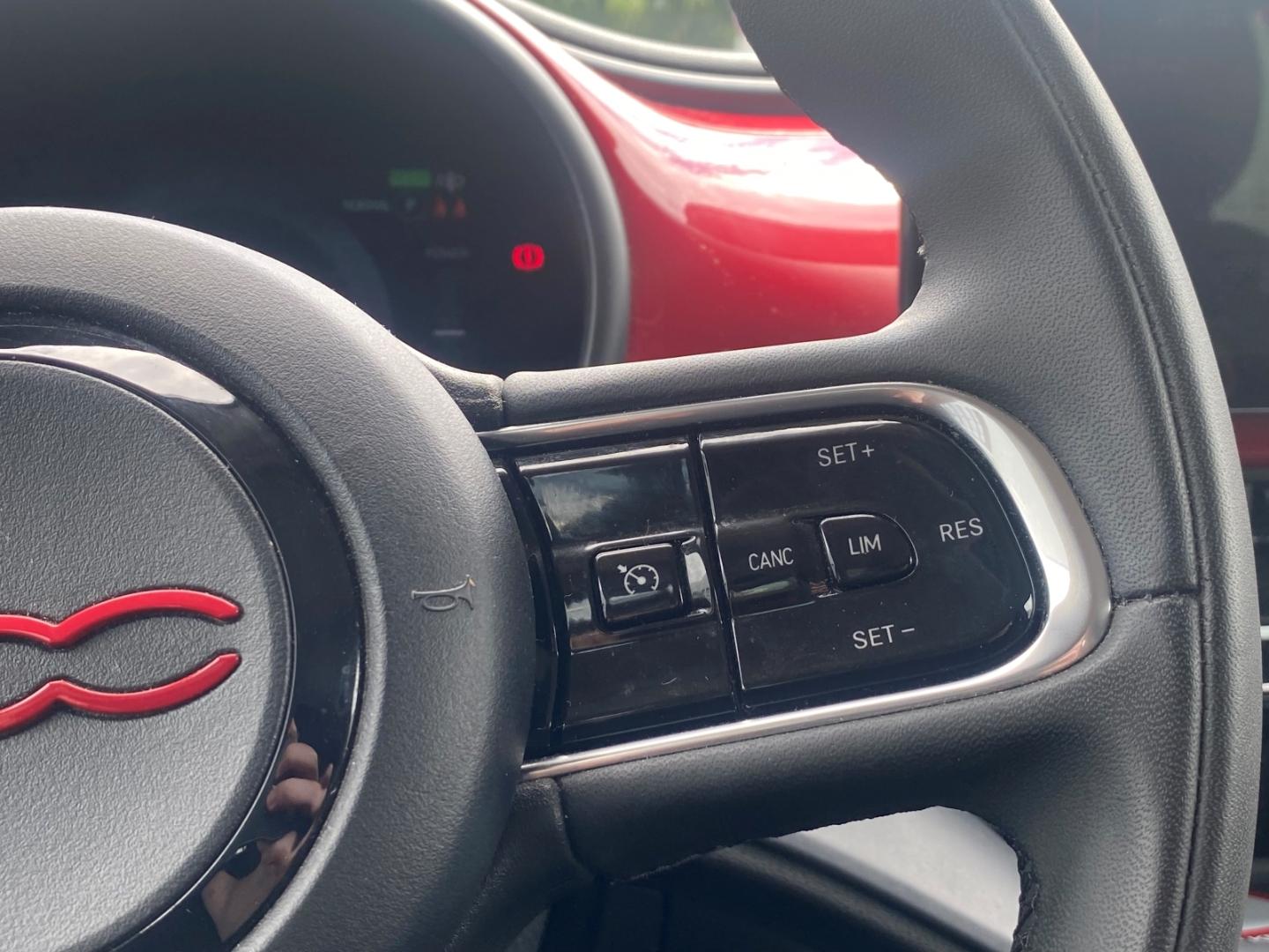 Fiat 500e e Red *Apple Car Play *Tempomat