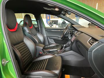 Skoda Octavia Combi RS *1.HAND*ACC*NACI*LEDER*