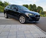 BMW X2 sDrive18i Advantage - AHK+RFK+NAVI+Autom. - BMW X2 von privat