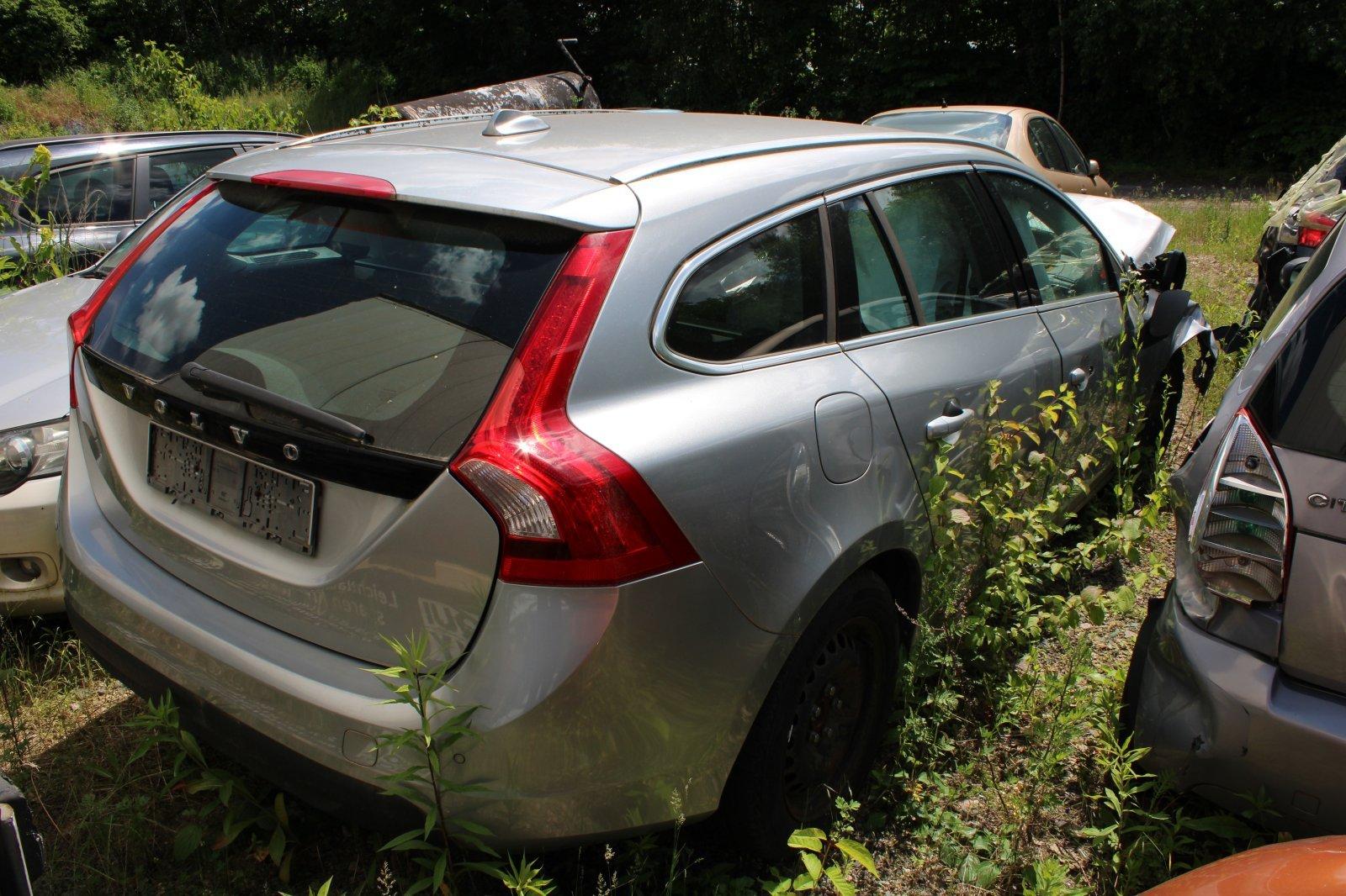 Volvo V60 2012 — photo 7
