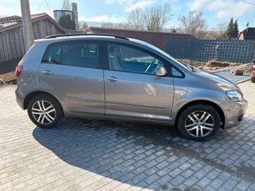 Volkswagen Golf - 4