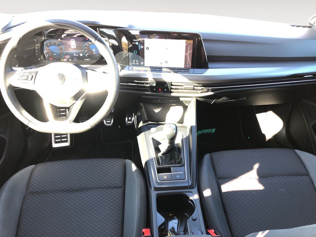 Fahrzeugabbildung Volkswagen Golf 1.5 TSI OPF Life ACC Top Zustand