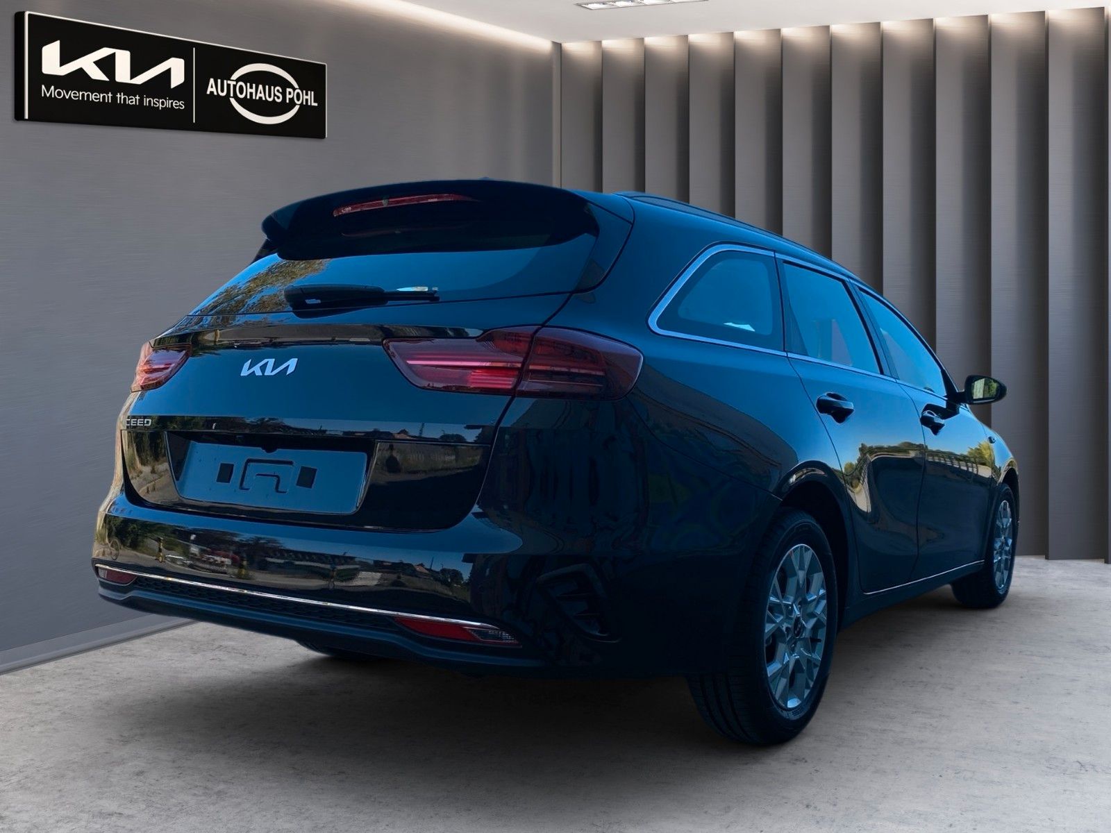 Fahrzeugabbildung Kia Ceed_SW 1.5T 140 DCT7 VIS KOMF+ (NAV)