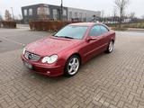Mercedes-Benz Clk 500 2 HAND TÜV 06-27 - gebrauchte Mercedes-Benz CLK 500 aus dem Jahr 2003