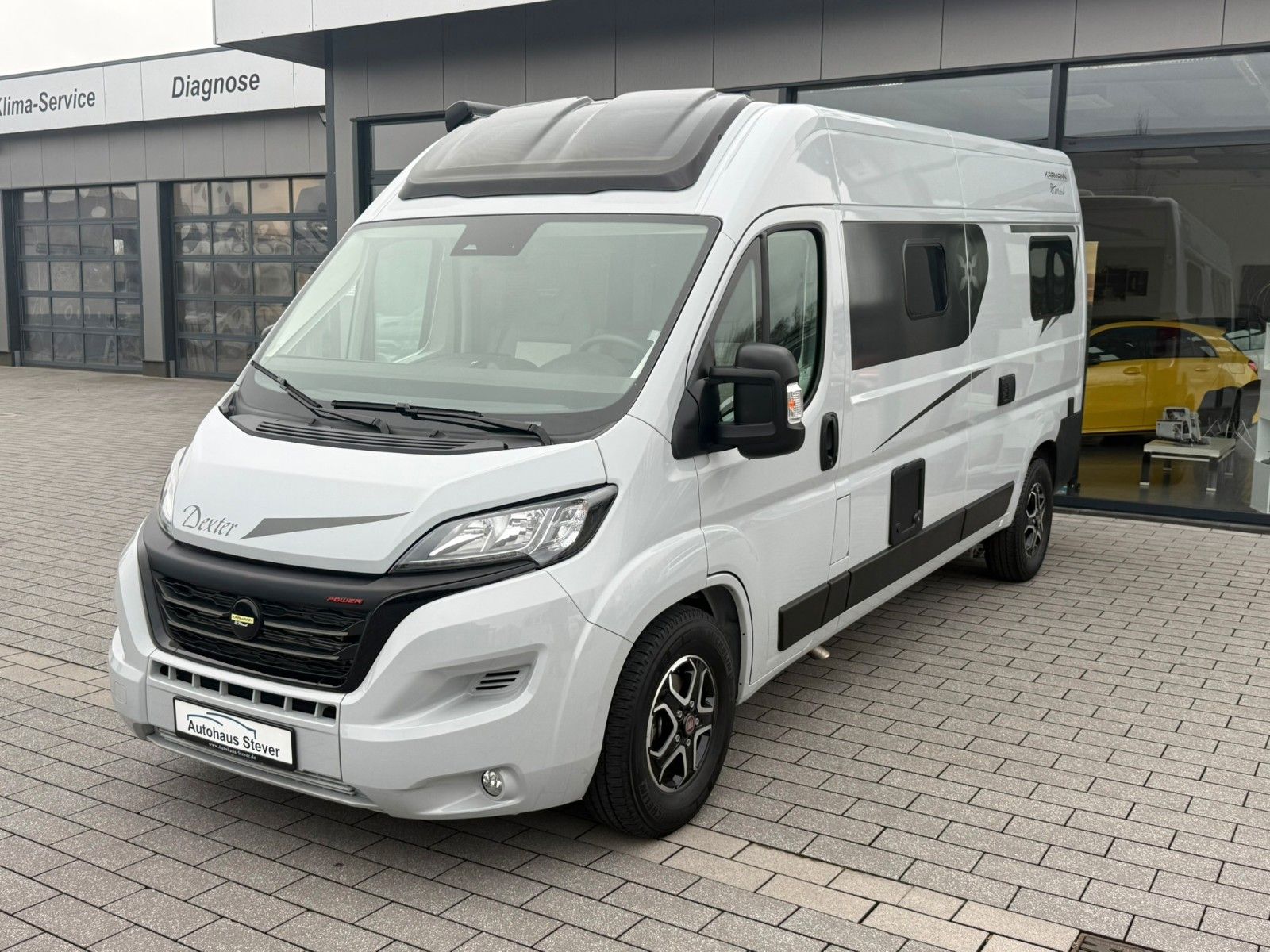 Fahrzeugabbildung Karmann Dexter DE 600 Automatik  160 PS