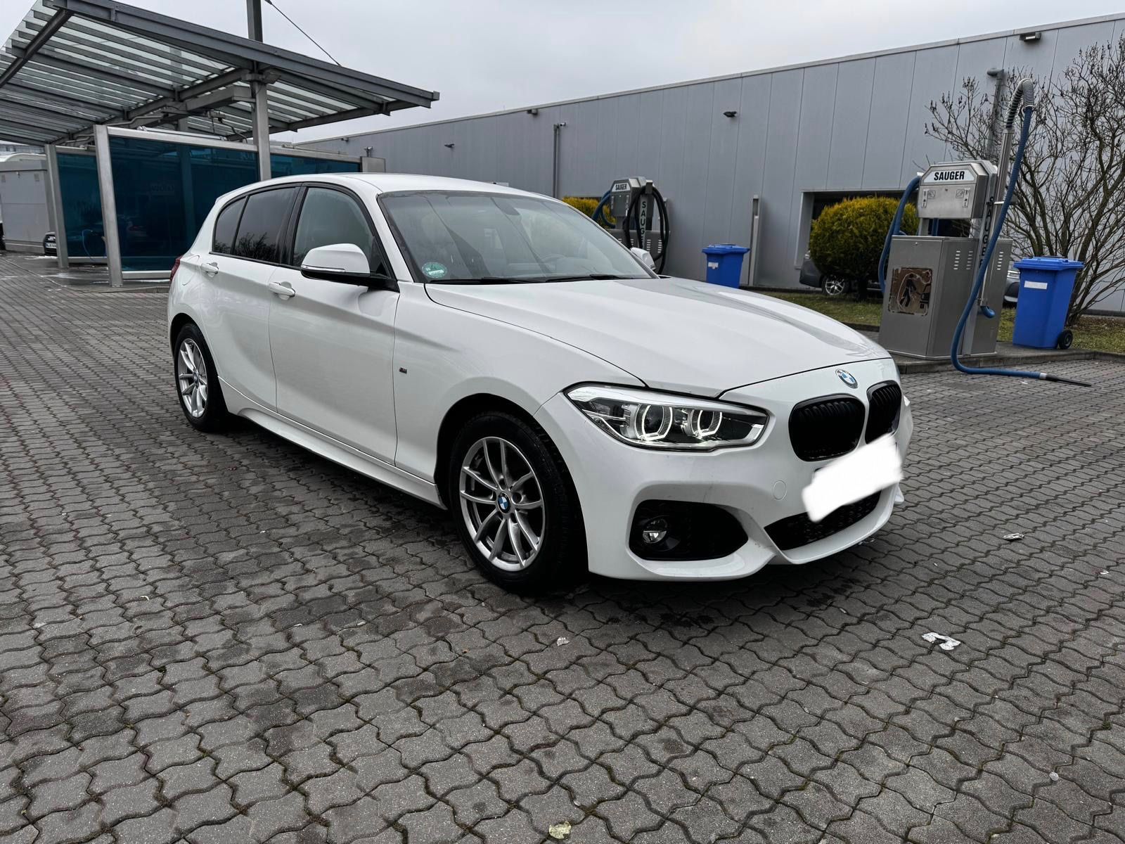 BMW 120