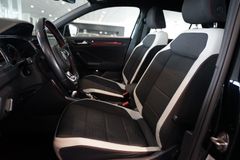 VW T-Roc 1.5 TSI Sport | Navi | App | ACC | AHK VW T-Roc 1.5 TSI Sport | Navi | App | ACC | AHK