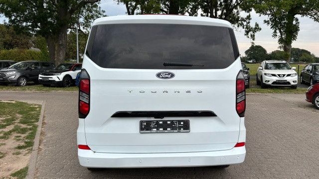 Fahrzeugabbildung Ford Tourneo Custom Bus 320 L1 Tourneo Titanium 8Sitz