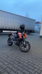 KTM Duke 125ccm - KLEINKRAFTRAD 125 CCM