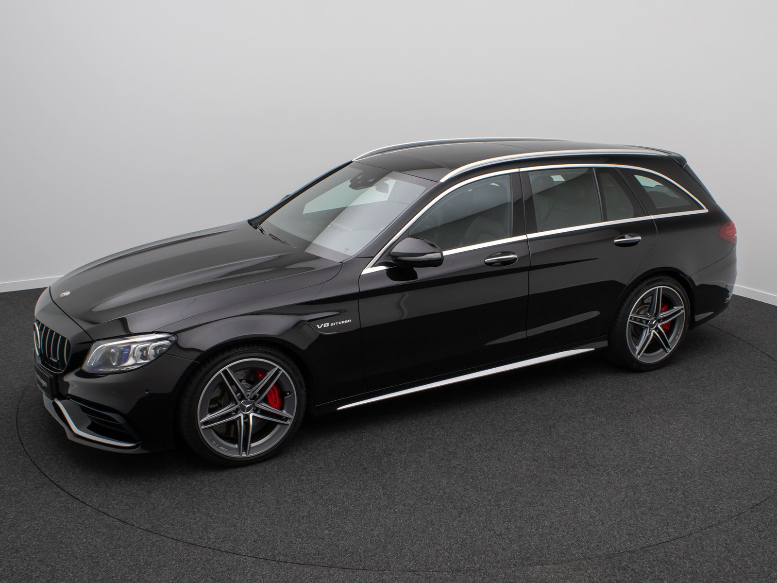 Fahrzeugabbildung Mercedes-Benz C 63 AMG Panorama DAB Burmester Komfort Voll