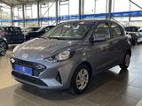 Hyundai i10 Pure dig.Cockpit Navi R.Cam PDC Klima DAB - Hyundai i10 Pure mit Benzin-Antrieb