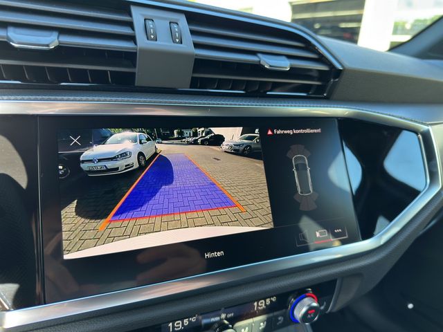 Q3 35 1.5 TFSI S-tronic S line ACC MATRIX-LED