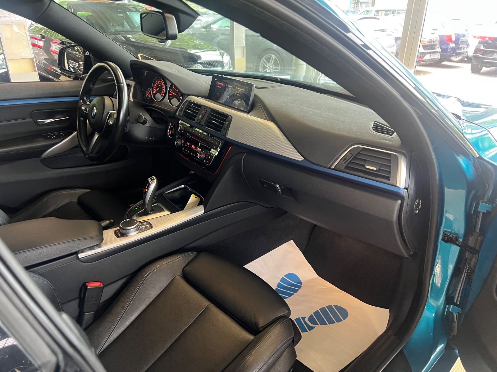 Fahrzeugabbildung BMW 4 Gran Coupe 430 i M Sport*Rocksblau