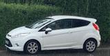 Ford Fiesta 1,6 Ti-VCT Sport/Frost-Weiß/Indiv.-P.... - Ford Fiesta aus 2009: Sport