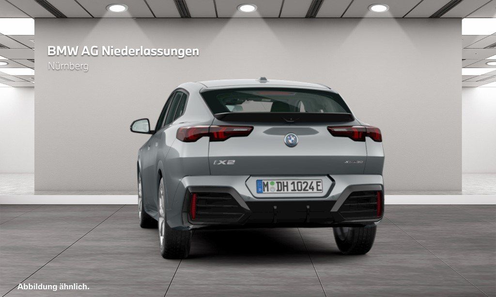 BMW iX2 - Bild 8