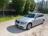BMW Bmw 325 325i cat Touring Attiva - BMW 325 aus 2005: 325i