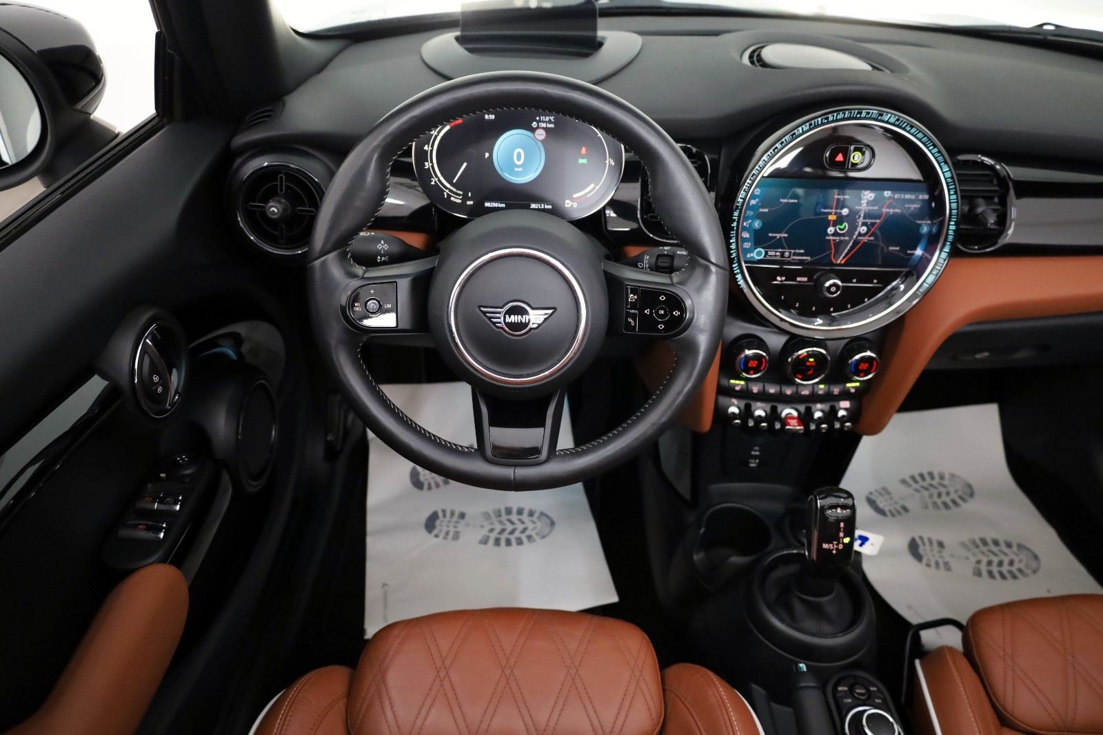 Fahrzeugabbildung MINI Cooper Cabrio Classic Trim,Leder,Navi,Kamera,HUD