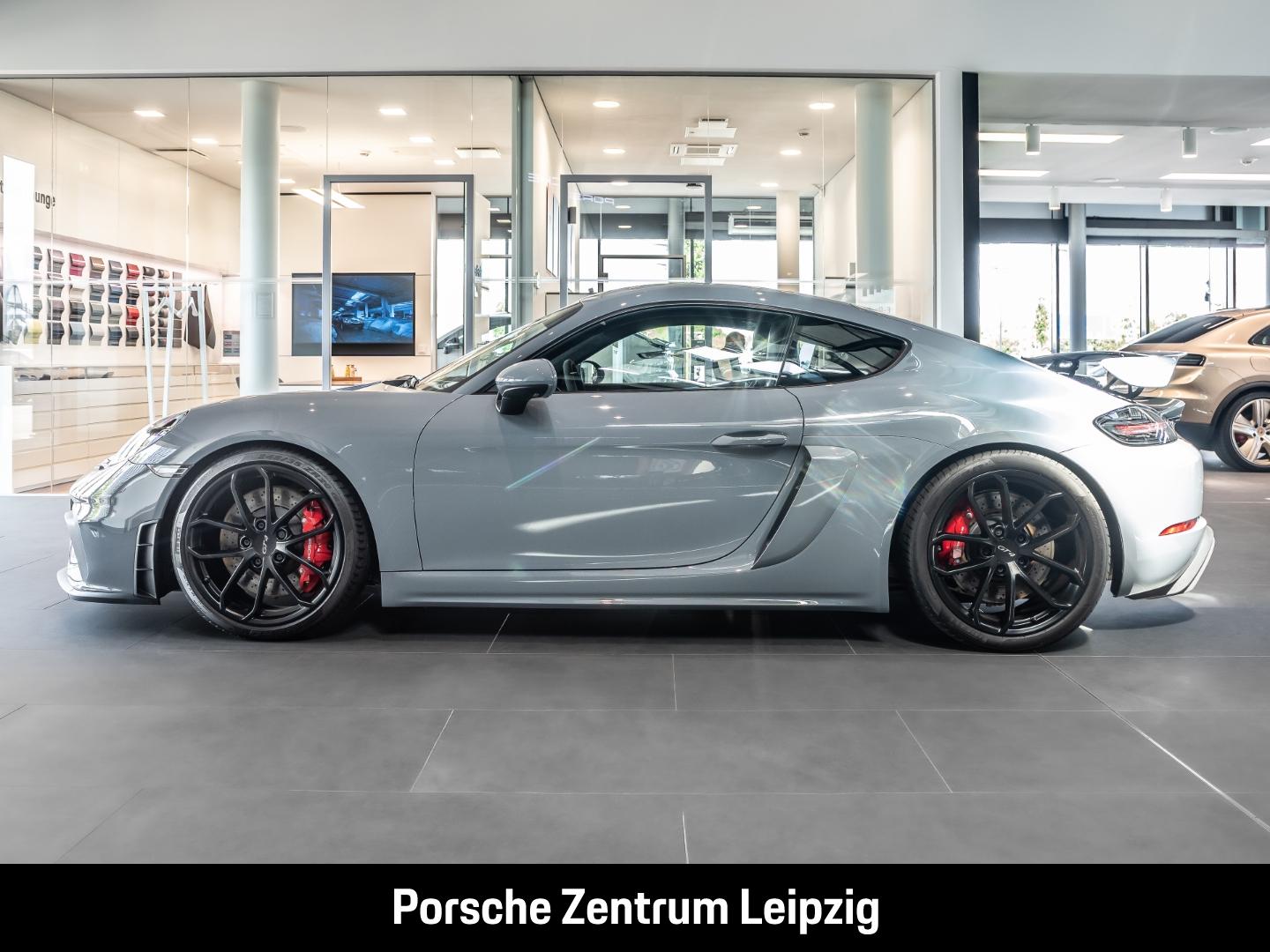 Porsche Cayman GT4 PDK Chrono LED Bose Individualnähte