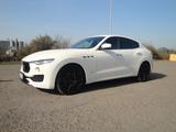 Maserati Levante Diesel 3.0 V6 202kW GRANSPORT 4x4 Au... - weiße Maserati Levante