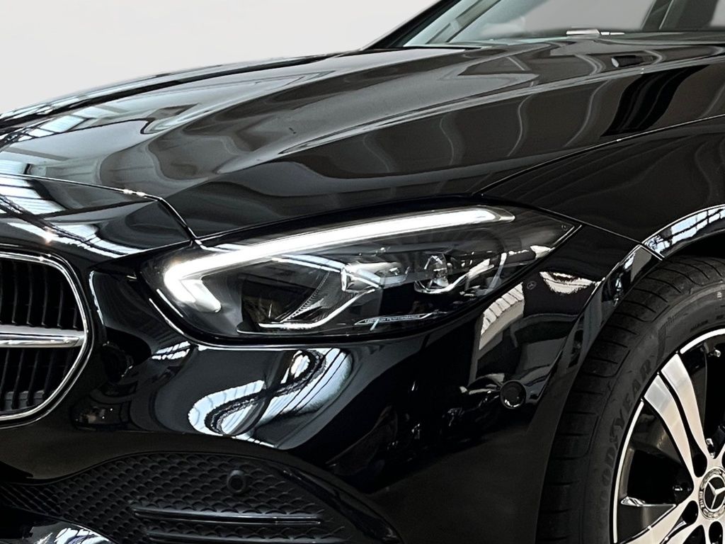 Fahrzeugabbildung Mercedes-Benz C 180 T Avantg. AHK Pano Totwi. Memory LED KAM
