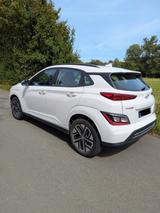 Hyundai KONA Elektro ELEKTRO 100kW - Select- Facelift - Hyundai KONA Elektro: Privatanbieter