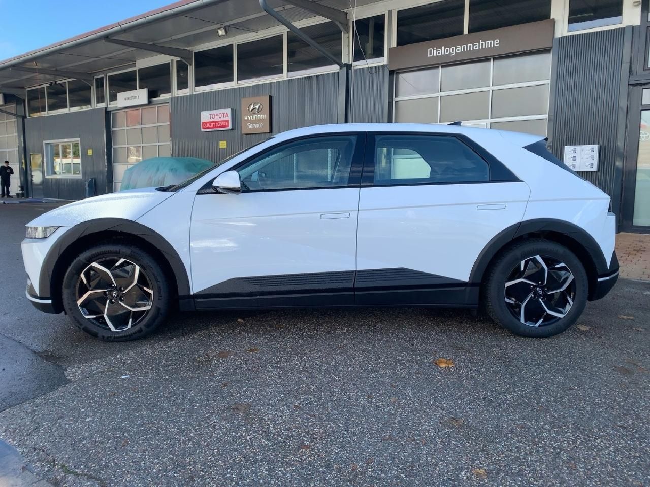 Fahrzeugabbildung Hyundai IONIQ 5 Dynamiq Elektro + DYNAMIQ-Paket