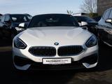 BMW Z4 Roadster sDrive 20i LED W-LAN NAVI KAMERA SHZ - BMW Z4 mit Benzin-Antrieb: Cabrio, Schaltgetriebe