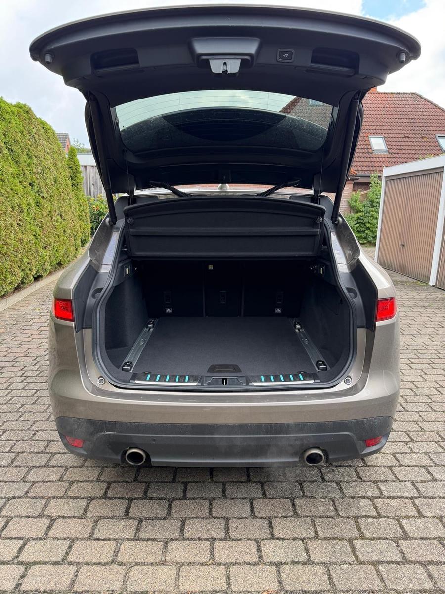 Jaguar F-Pace 35t AWD R-Sport Automatik R-Sport