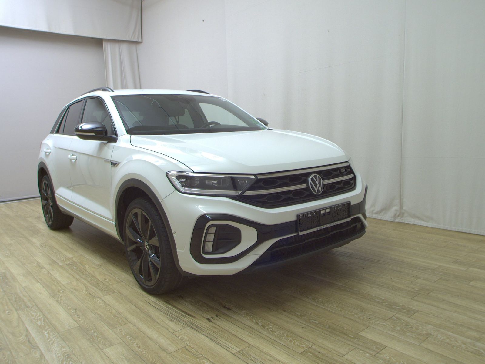 Volkswagen T-Roc 1.0 TSI R-Line Black T-Leder Navi LED AID imagem 3