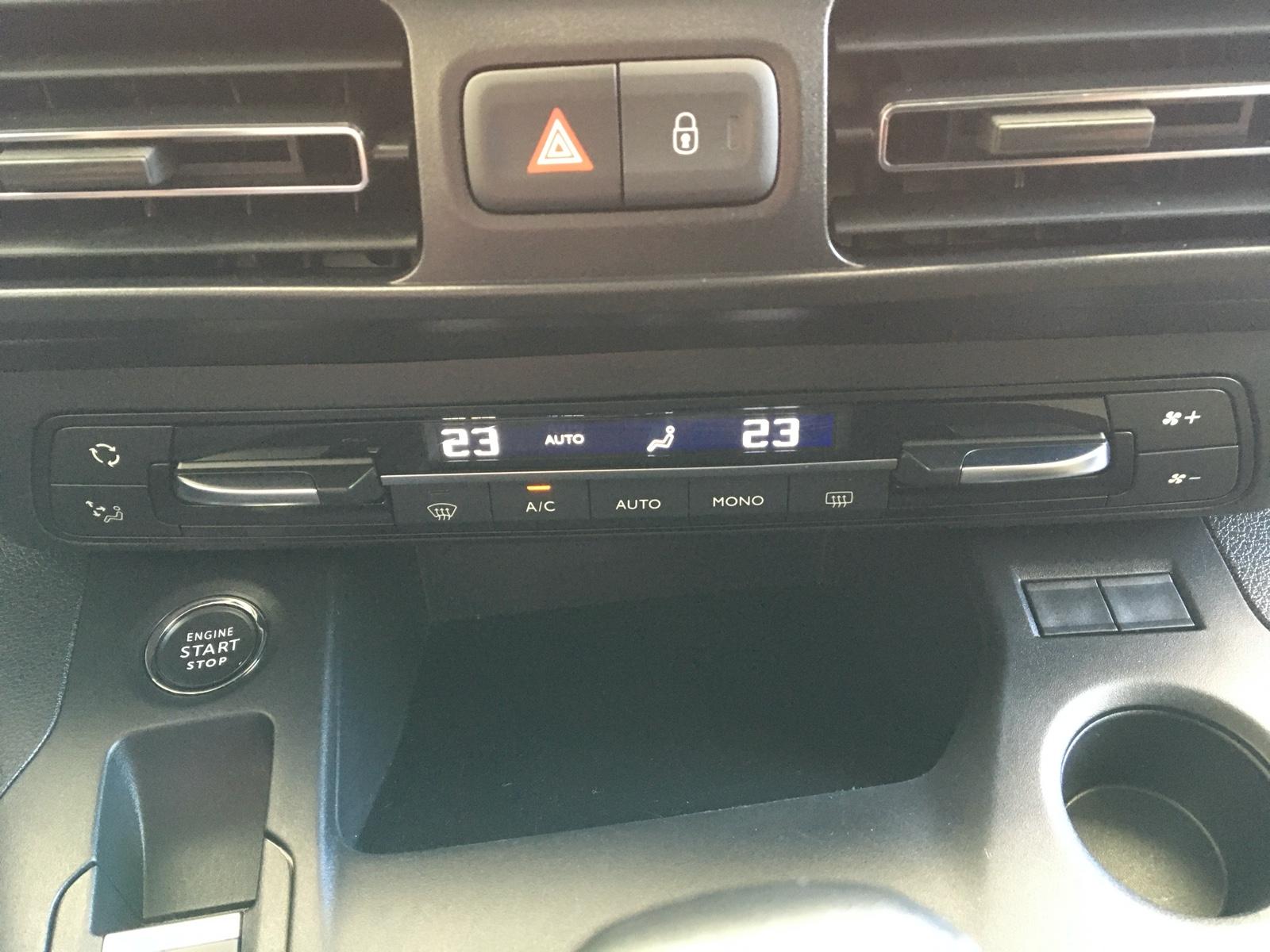 Citroën Berlingo 1.5 MPV Feel M/1.H/Navi/Temp/Spurhalte