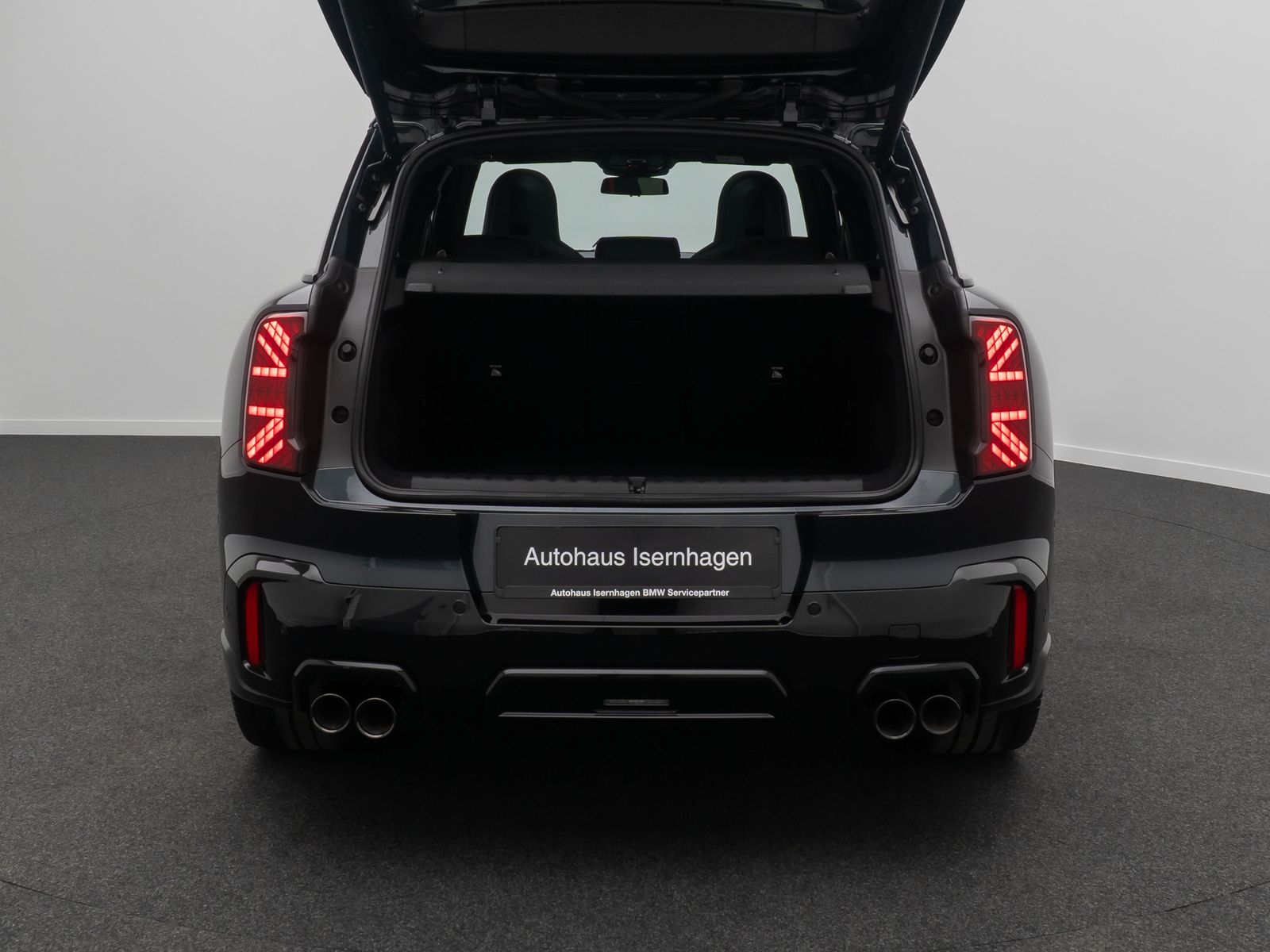 Fahrzeugabbildung MINI John Cooper Works Countryman  JCW ALL4 Panorama