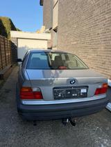 BMW 316i 316i - BMW 316 aus 1992: 316i