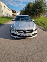 Mercedes-Benz CLA 250 Shooting Brake  AMG/Garantie/8-fach - silberne Mercedes-Benz CLA 250 Shooting Brake