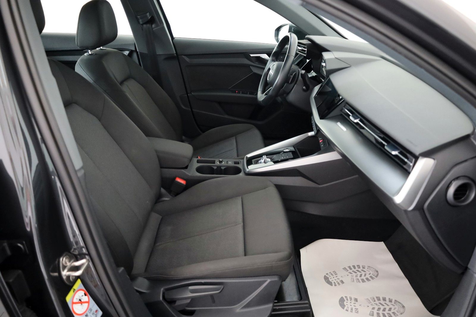 Fahrzeugabbildung Audi A3 Lim. 35 TFSI Navi,LED,PDC,Virual Cockpit,App