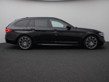 Fahrzeugabbildung BMW 520i Tour M Sport AHK HUD HI-FI  Kamera