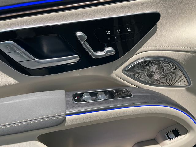 Fahrzeugabbildung Mercedes-Benz EQS 580 4M AMG Line/Pano/Memory/Burmester/AHK