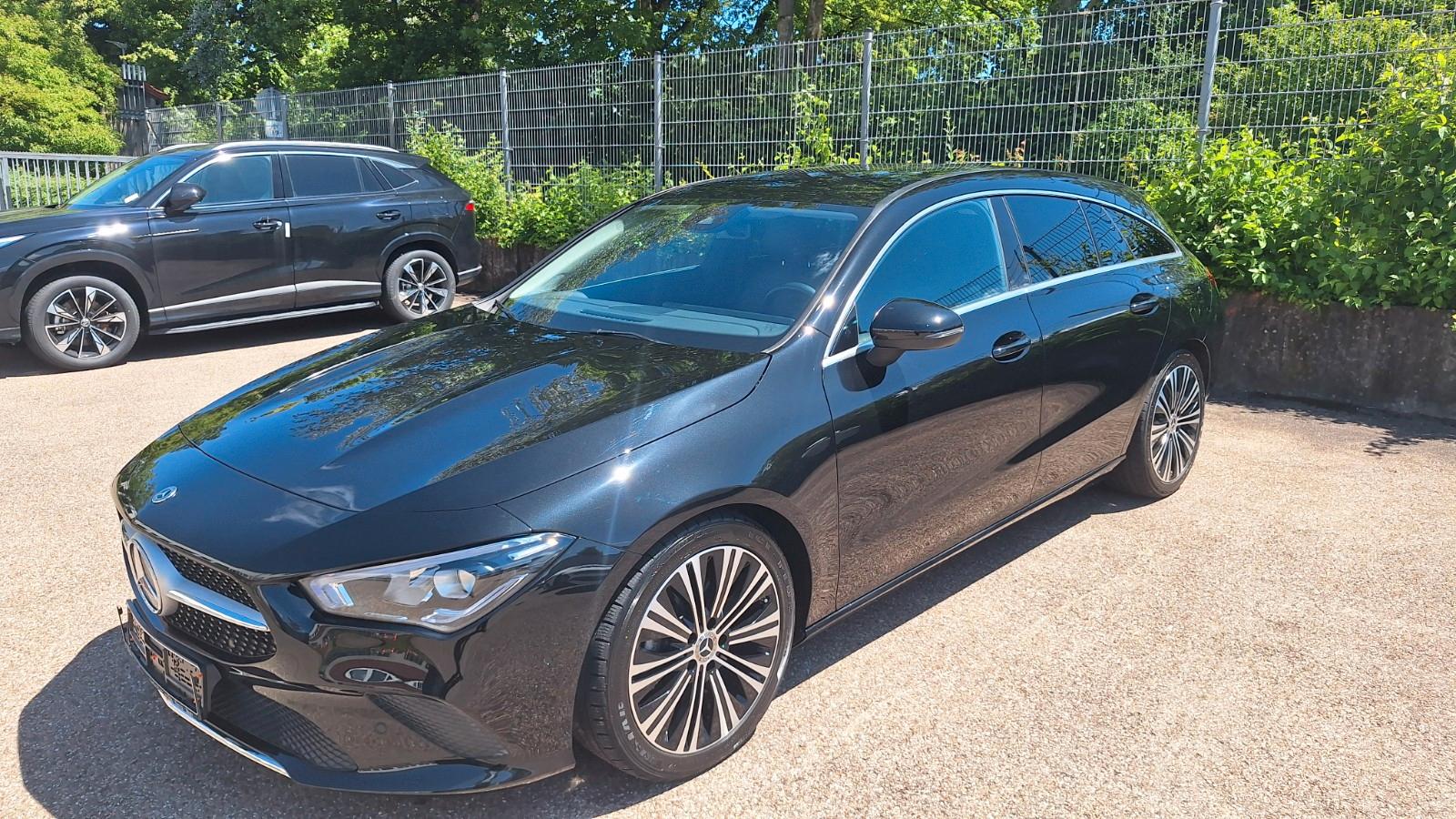 Mercedes-Benz CLA 200 Shooting Brake