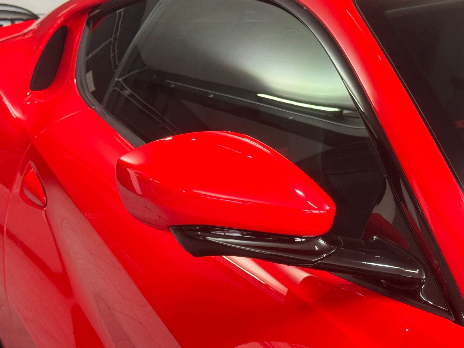Fahrzeugabbildung Ferrari 812 Superfast|CARBON-SCHALENSITZE|360"KAMERA|ACC