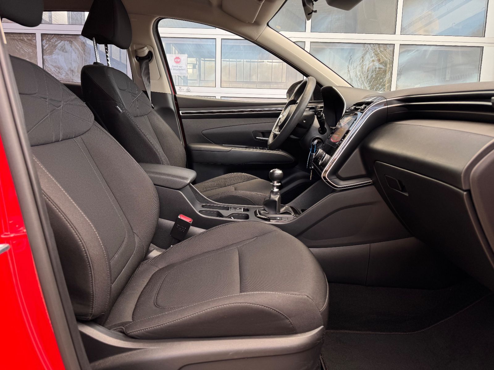 Hyundai Tucson 1.6 T-GDI Pure Spurh RCam Carplay foto 10