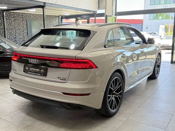 Audi Q8 - 4