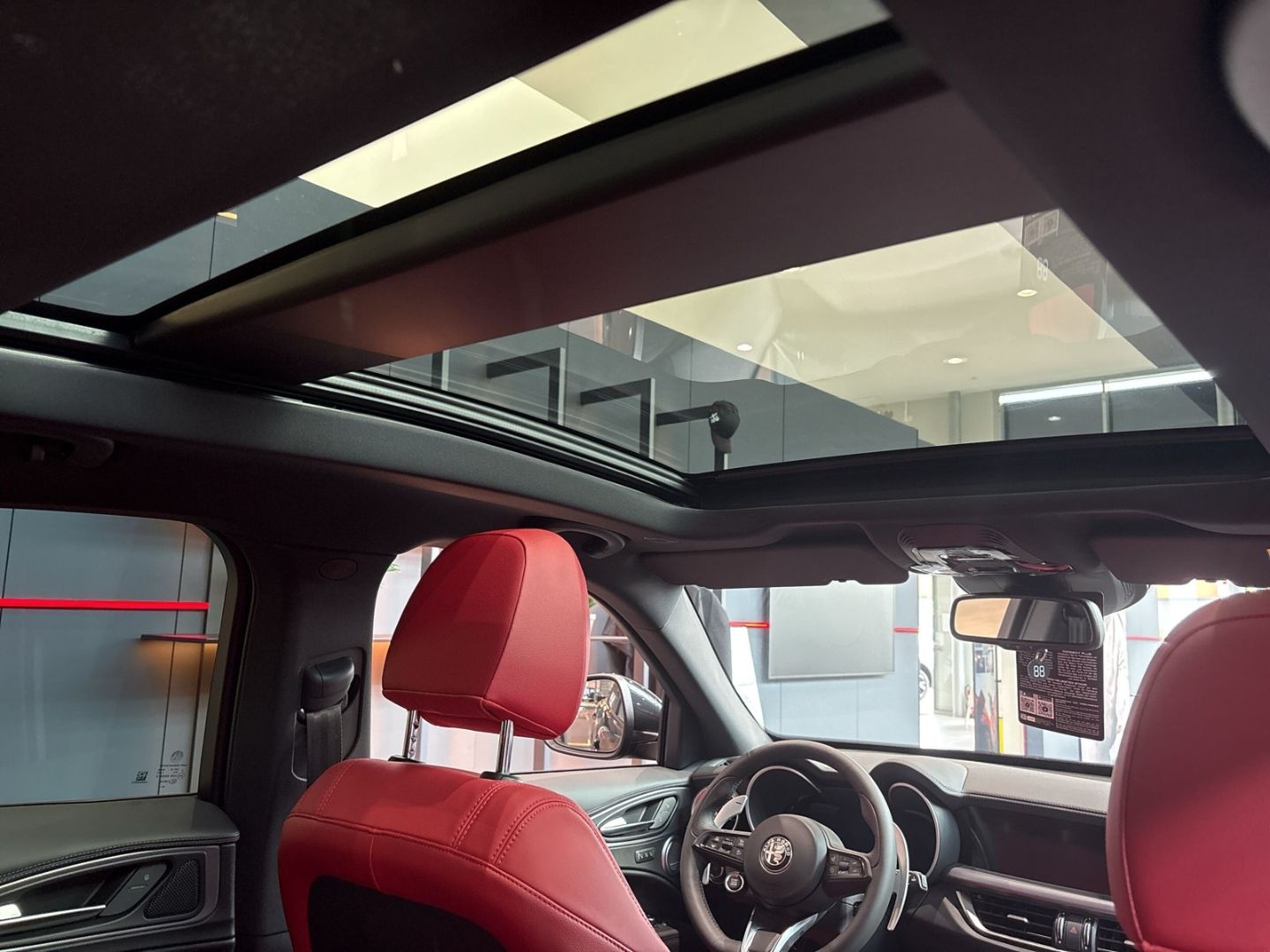 Alfa Romeo Stelvio - Bild 21