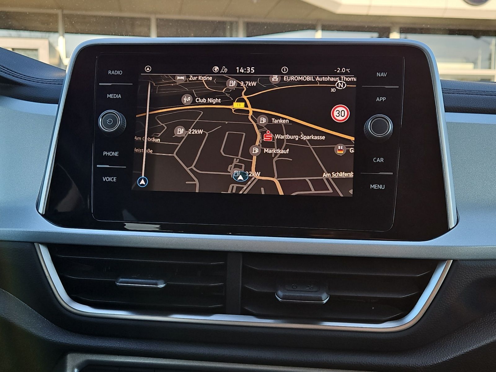 Volkswagen T-Roc - Bild 8